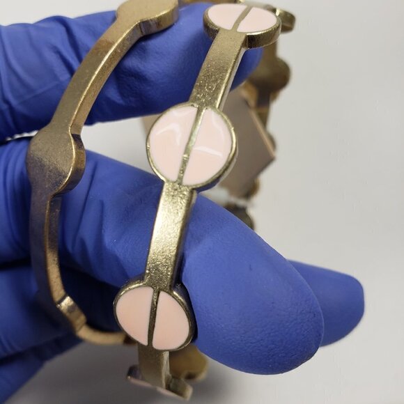 Set of 2 Polished Gold-Tone Pink Bangle Bracelets for Elegant and Chic Women - Picture 4 of 8